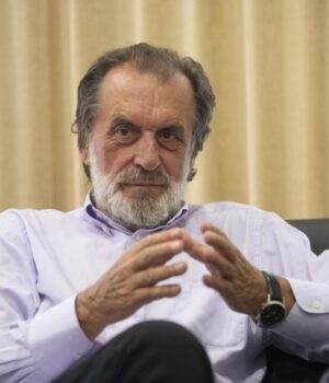 Vuk Drašković: Kosovska rana je izvor nesreće i Srba i Albanaca, zašto sahranama i grobovima jedni drugima dokazujemo čije je Kosovo