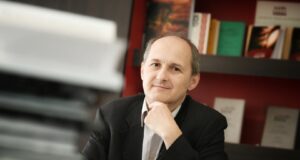 Gojko Božović za Nova.rs: Živimo u spin diktaturi, pod vlašću jednog čoveka 12 godina, a birački spisak je postao najveća tajna u Srbiji